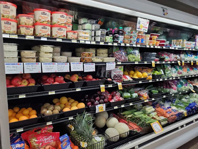 Bolt's Lake Benton Grocery