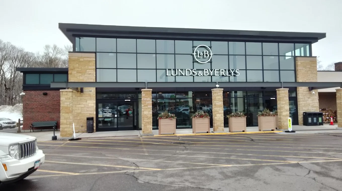 Lunds & Byerlys - Navarre