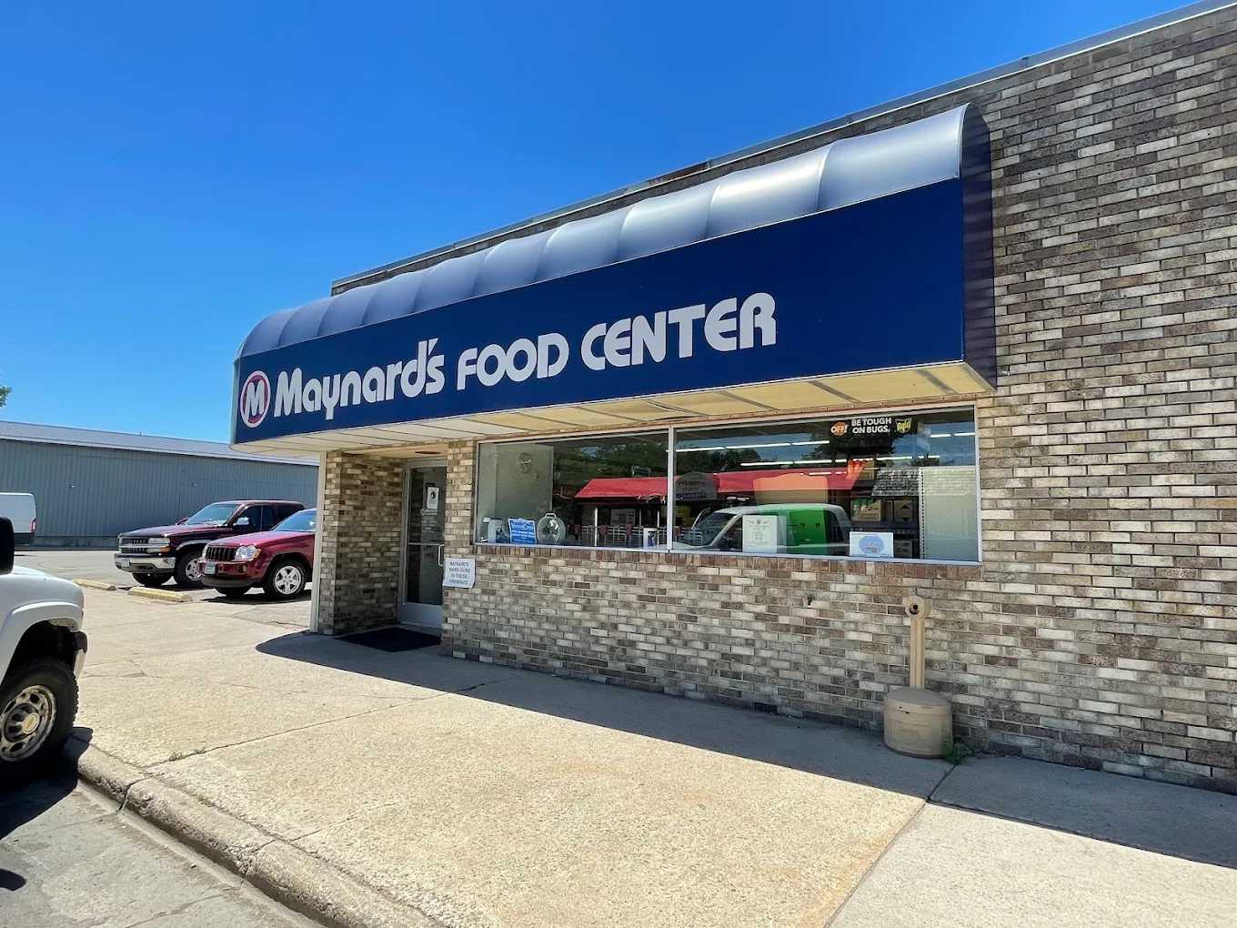 Maynard's Food Center of Renville