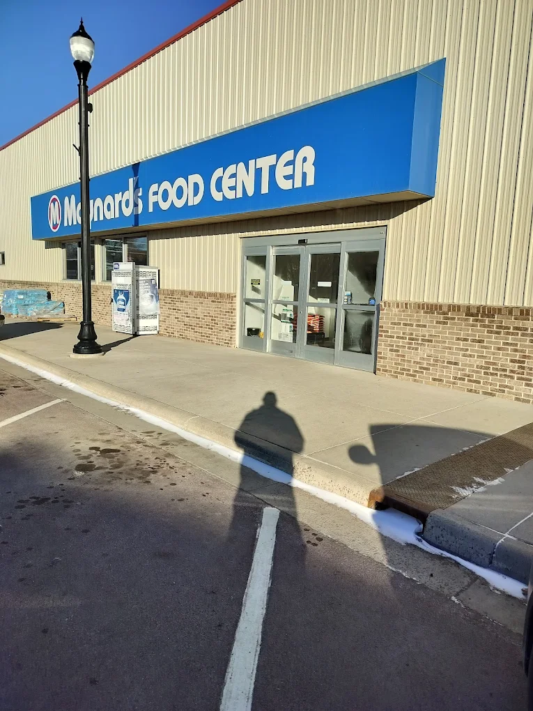 Maynard's Food Center of Westbrook