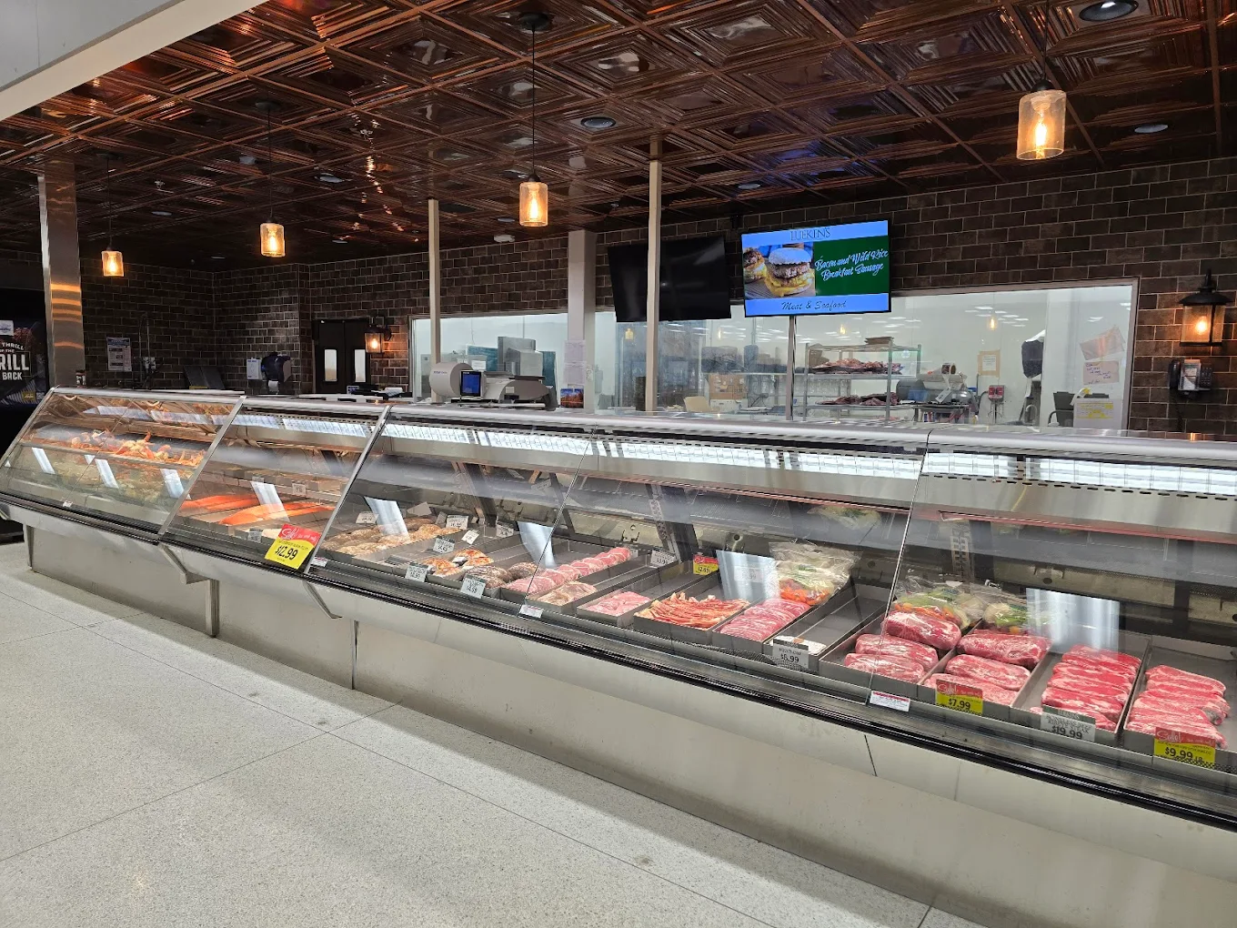 Lueken's Village Foods - North