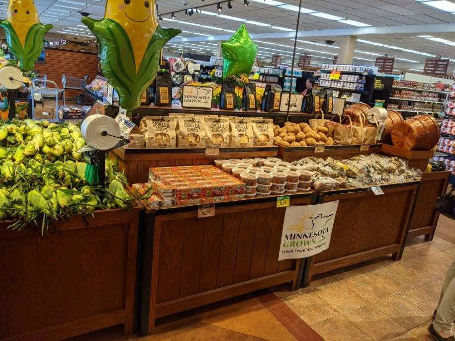 Lueken's Village Foods - North