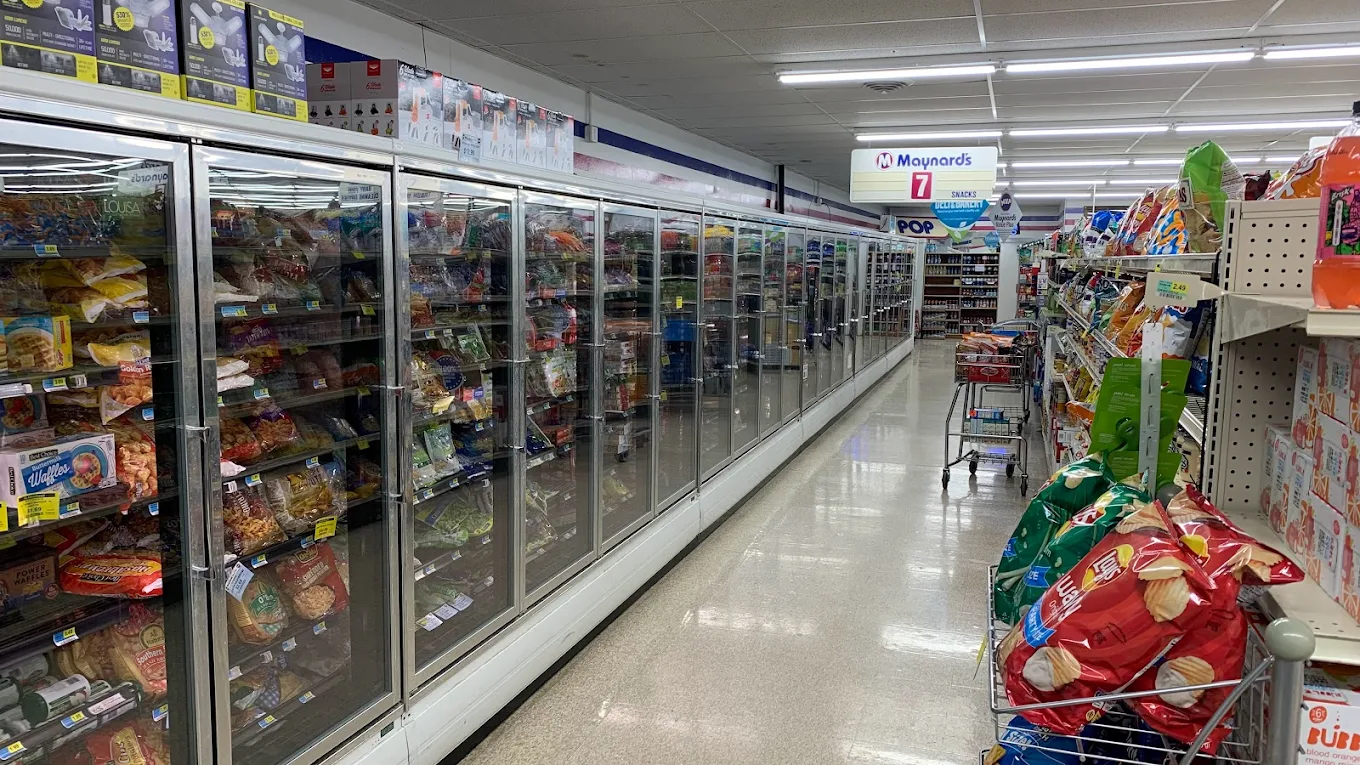 Maynard's Food Center of Renville