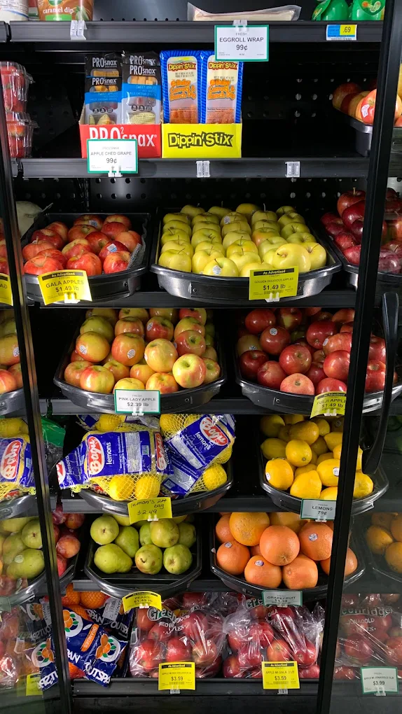 Maynard's Food Center of Renville