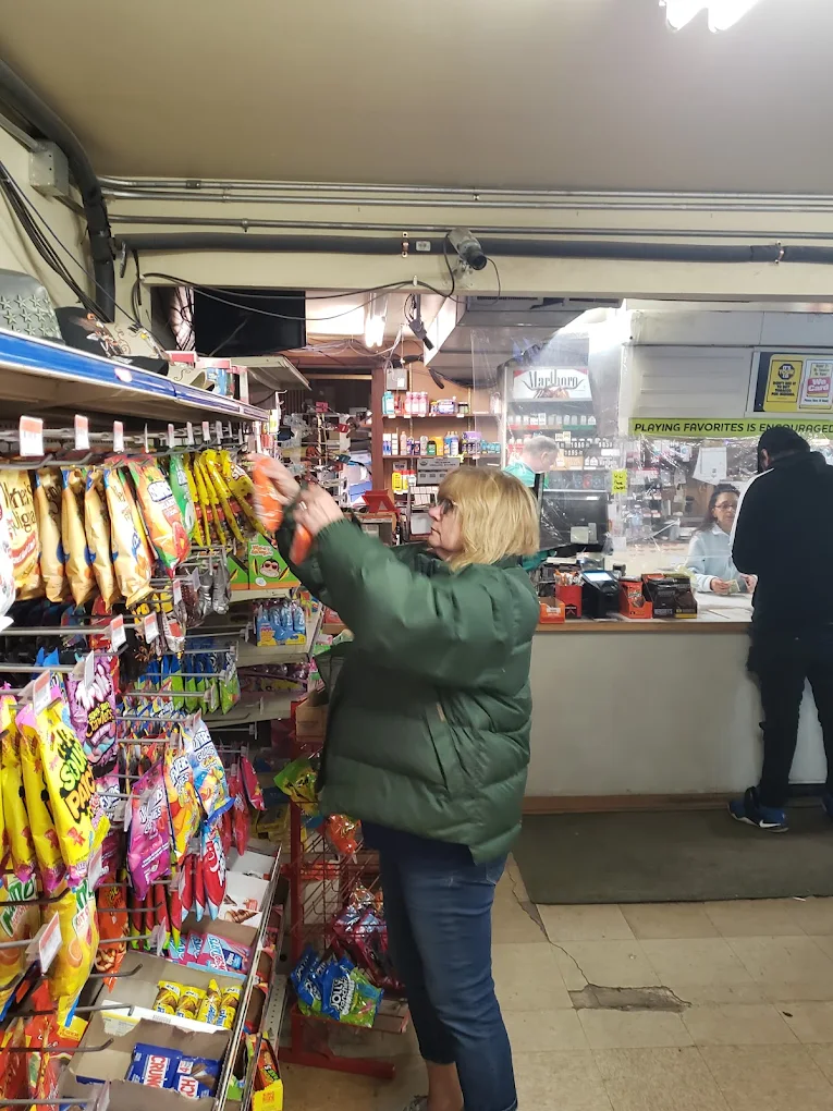 Mac Arthur Village Store