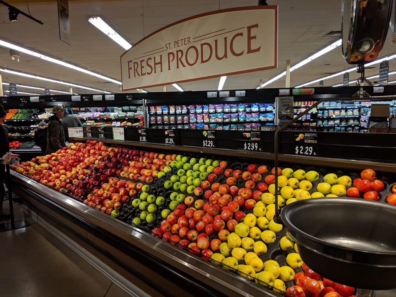 Family Fresh Market - Saint Peter