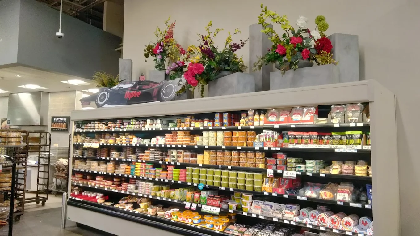 Hy-Vee Food Store - New Hope