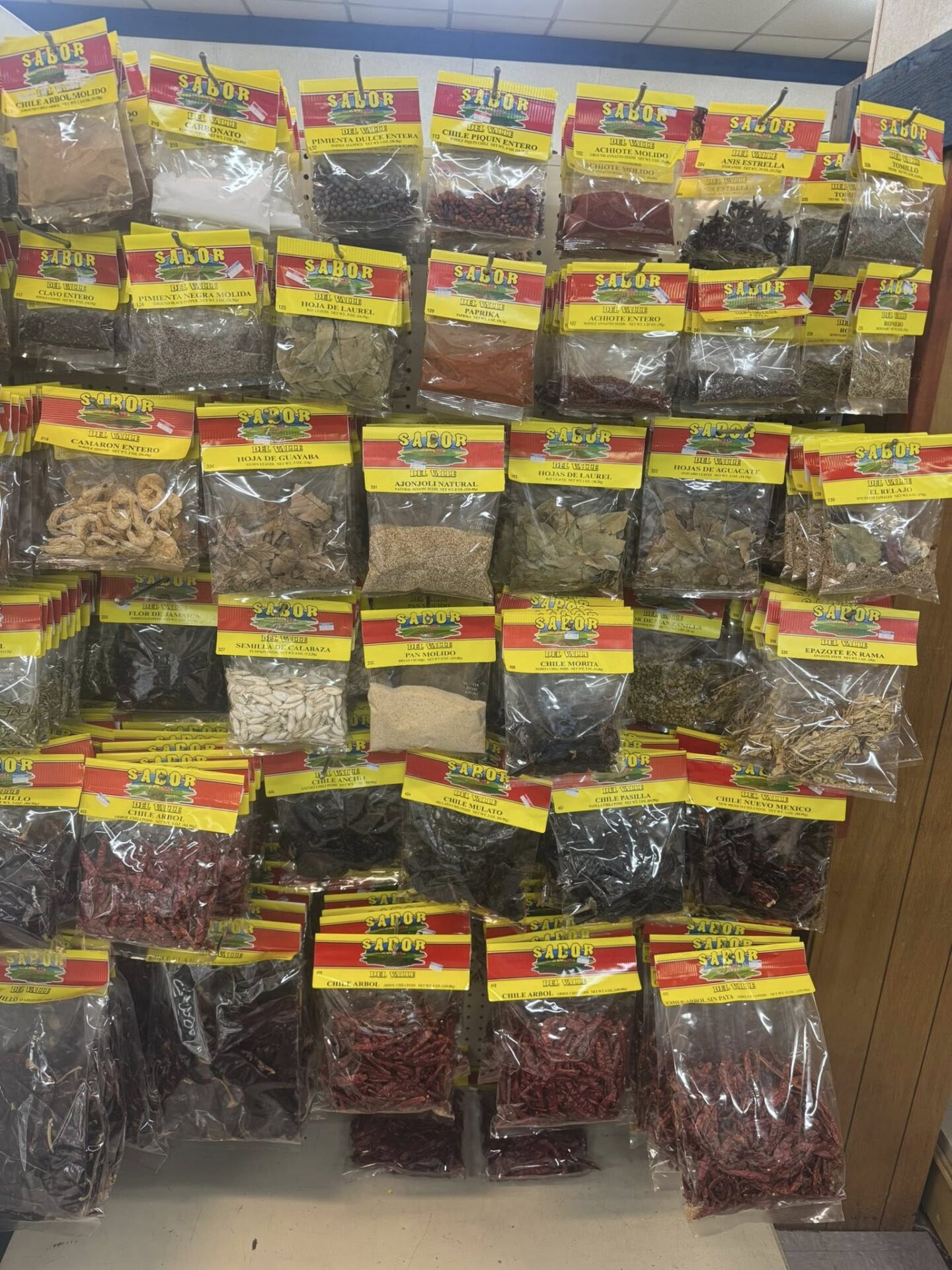 Luna's Country Foods