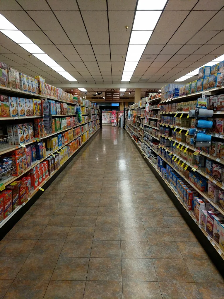 Lueken's Village Foods - North
