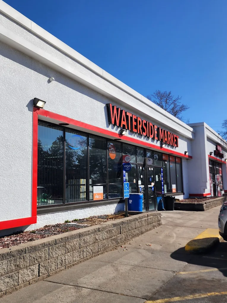 Waterside Market