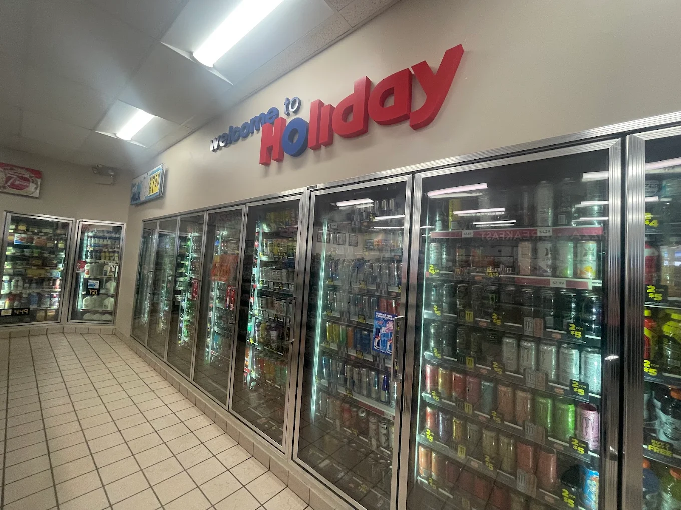 Holiday Stationstore - Deerwood