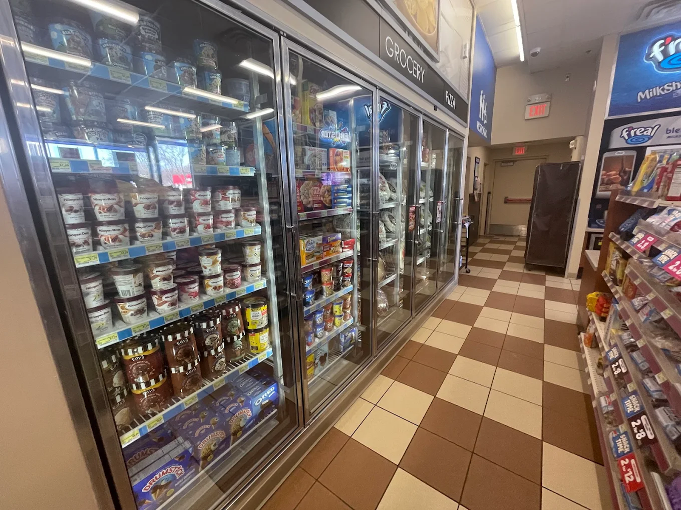 Holiday Stationstore – Chanhassen