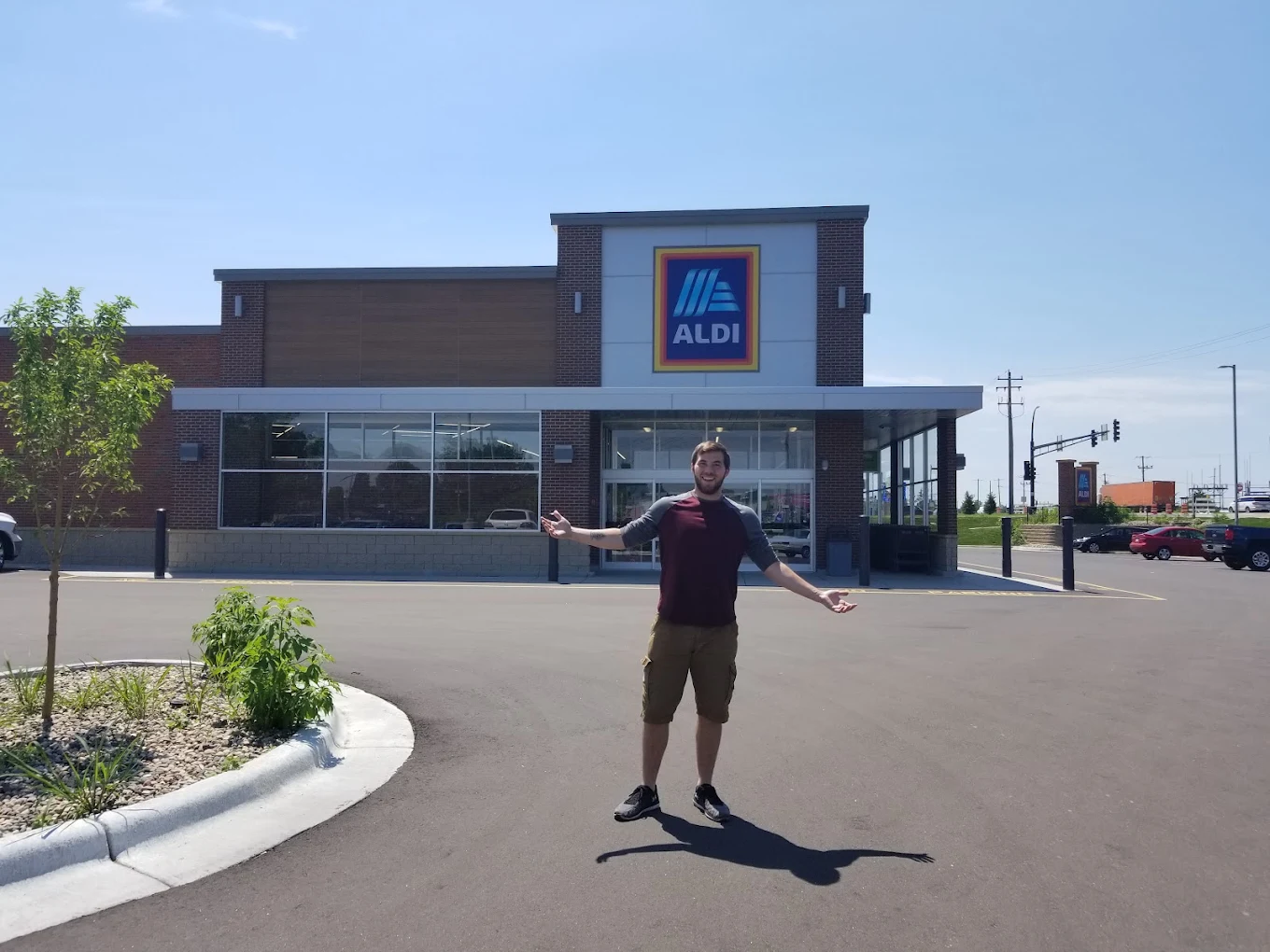 ALDI 10620 10th Street W.