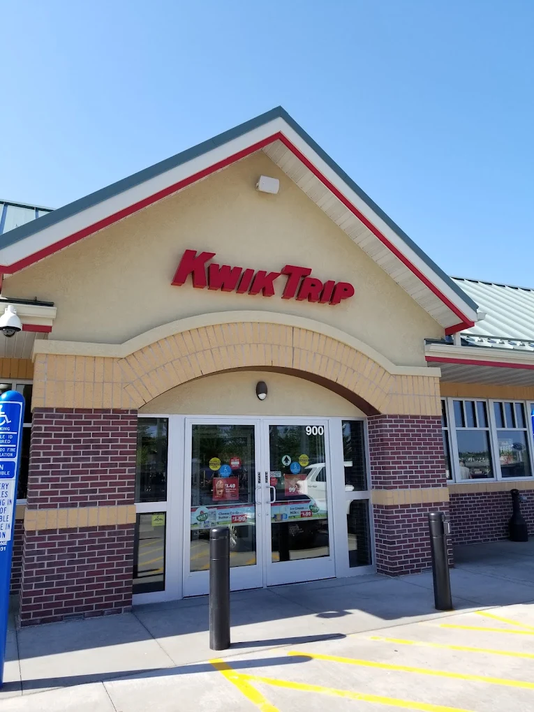 Kwik Trip #571 – Carlton