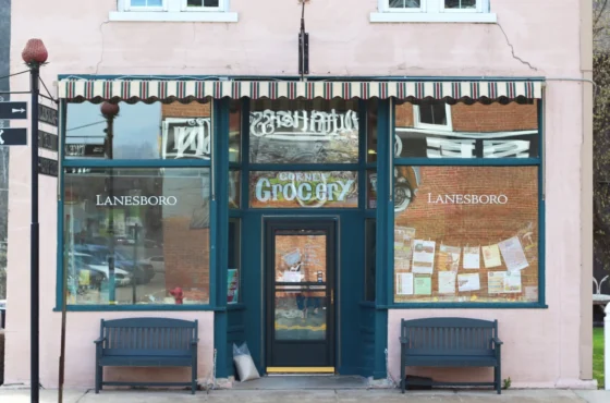 Parkway Market & Coffeehouse